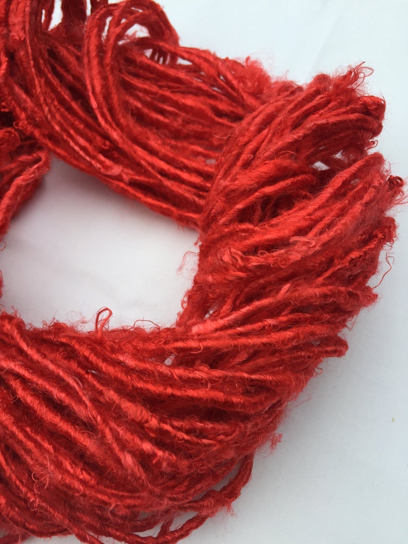 Banana yarn in Tomato Red, close-up of texture - silk-routeindia