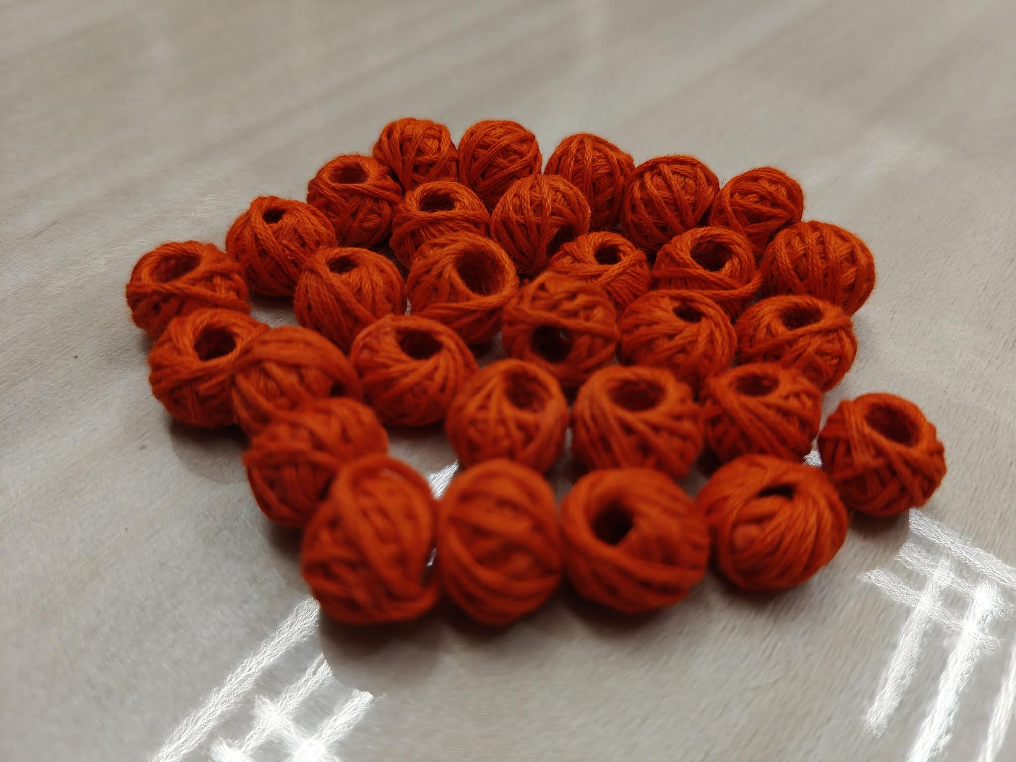 Cotton Thread Beads – Blood