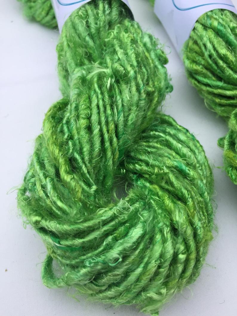 Banana yarn in Green, close-up of texture - silk-routeindia