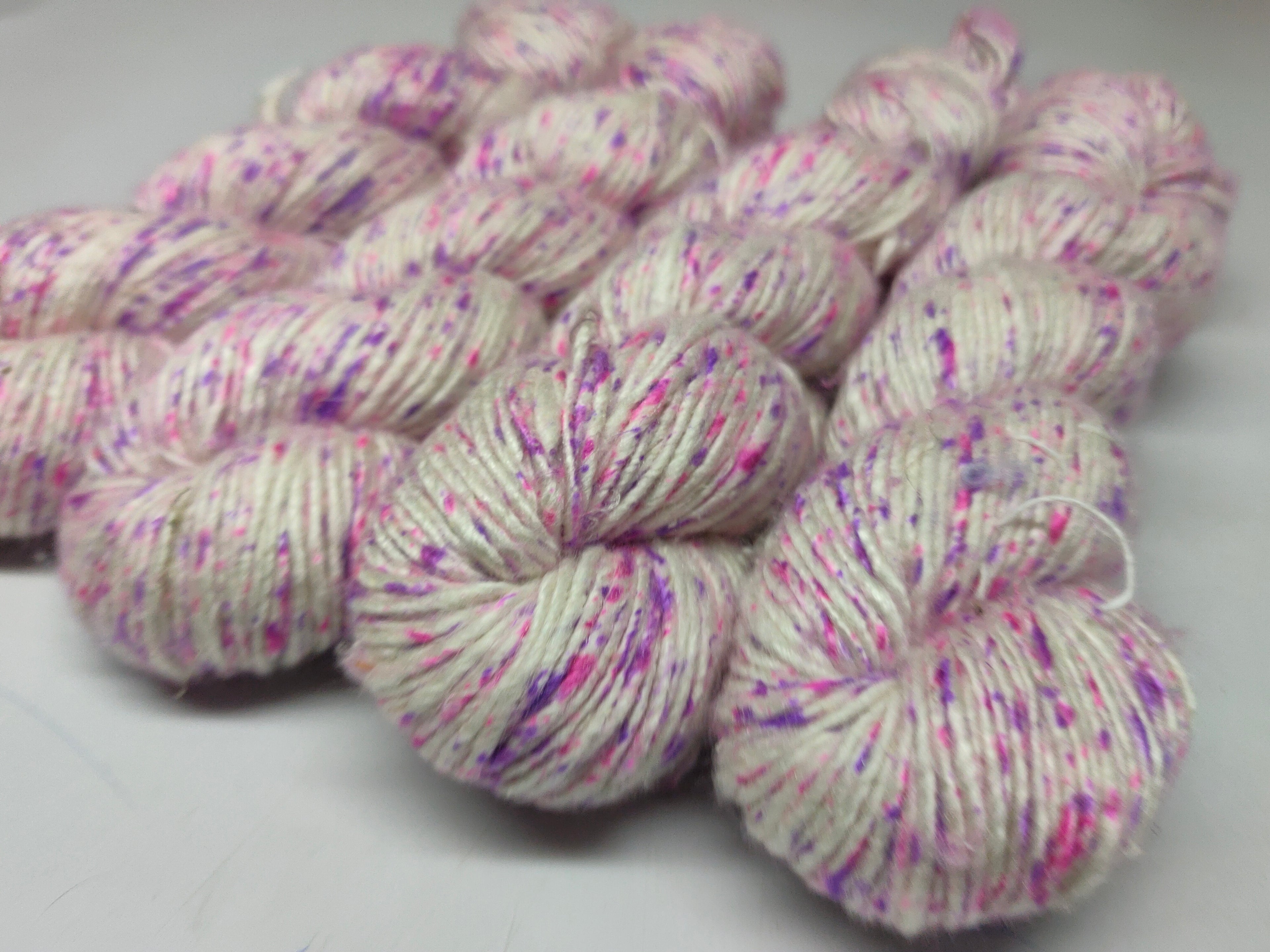 Mulberry Yarn Short Fiber - Tulip Garden - SilkRouteIndia